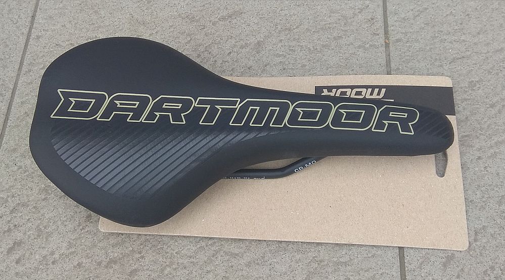 Dartmoor Arrow saddle Race - Black / Sandstorm