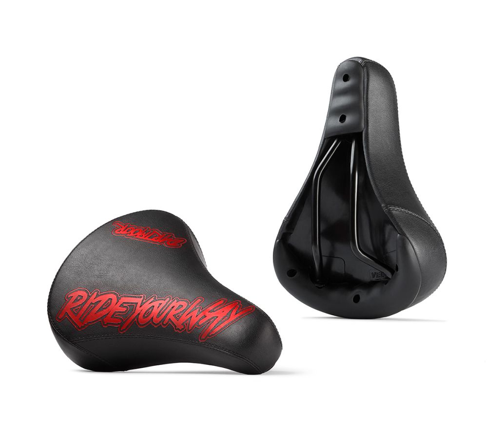 Dartmoor Streetfighter saddle - Red Devil